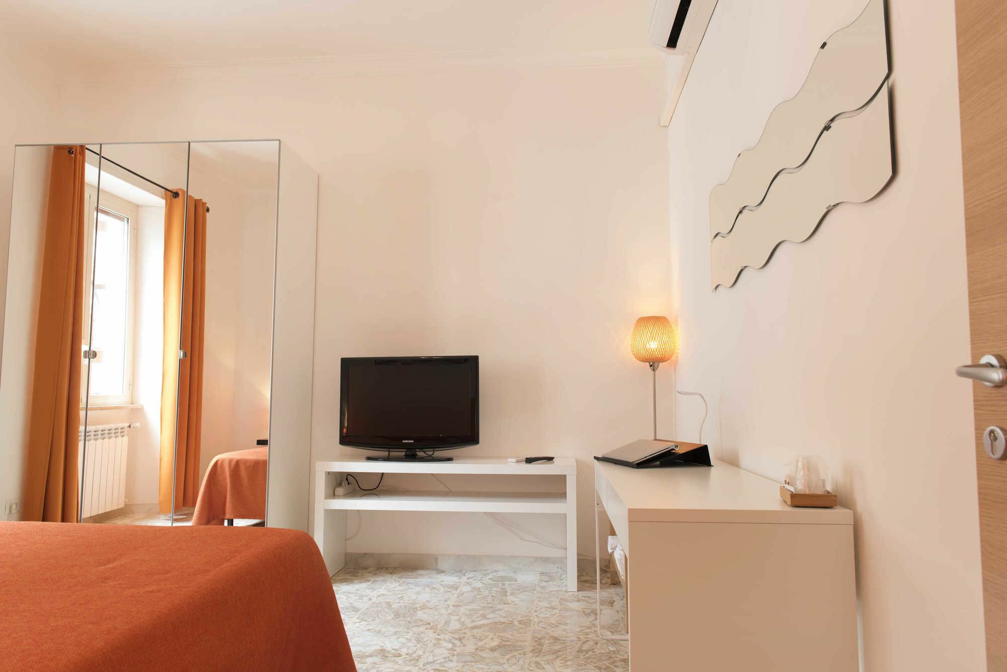 Michelangelo Apartment Civitavecchia Eksteriør billede